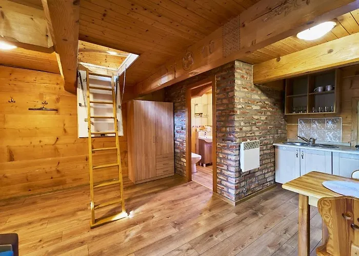 Marel-domek Kolodziejowka Zdroj Lodge *